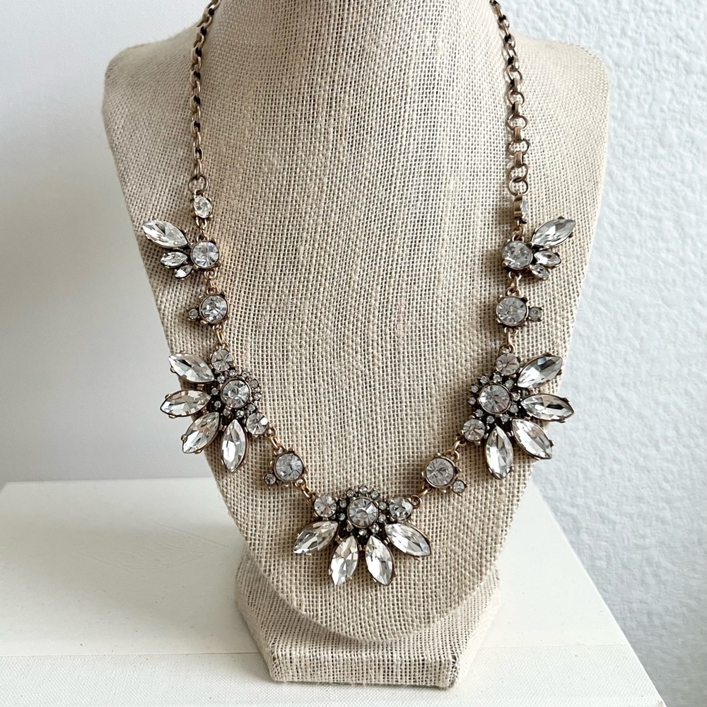 Mindy mae’s market rhinestone statement holiday party necklace gold